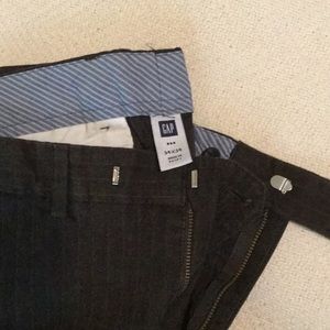 Gap Slacks